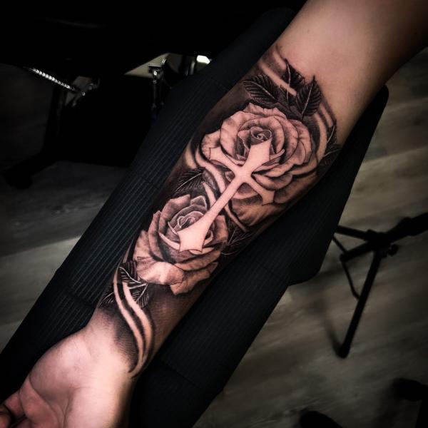 30 Cross with Rose Tattoo Ideas for Men and Women
