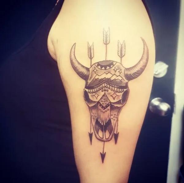 50+ Meaningful Bull Skull Tattoo Designs