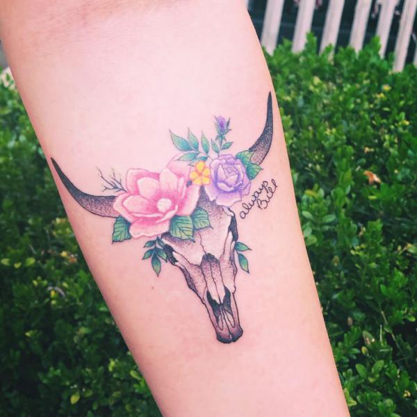 50+ Meaningful Bull Skull Tattoo Designs