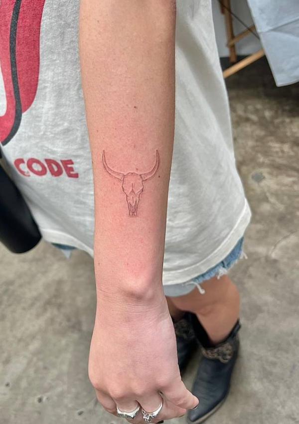 50+ Meaningful Bull Skull Tattoo Designs