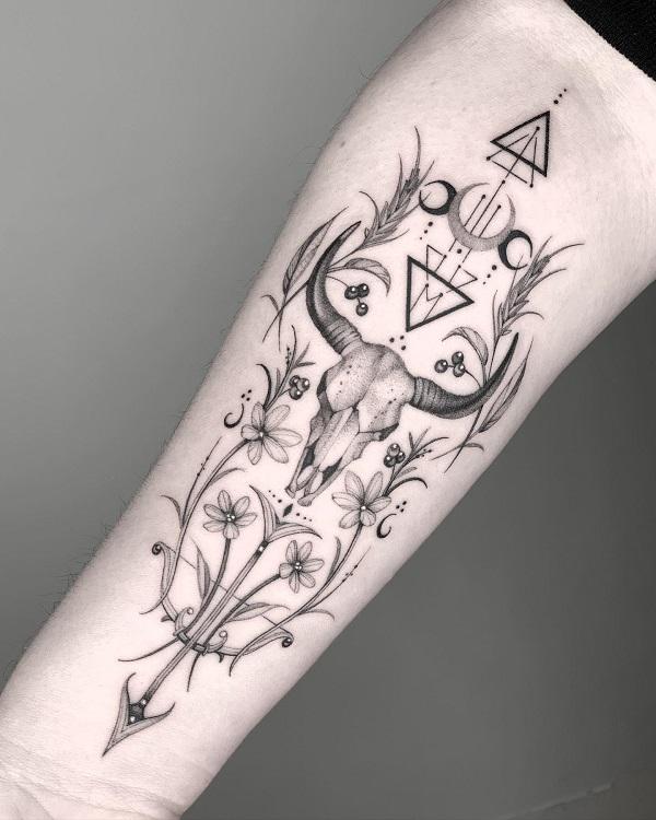 50+ Meaningful Bull Skull Tattoo Designs