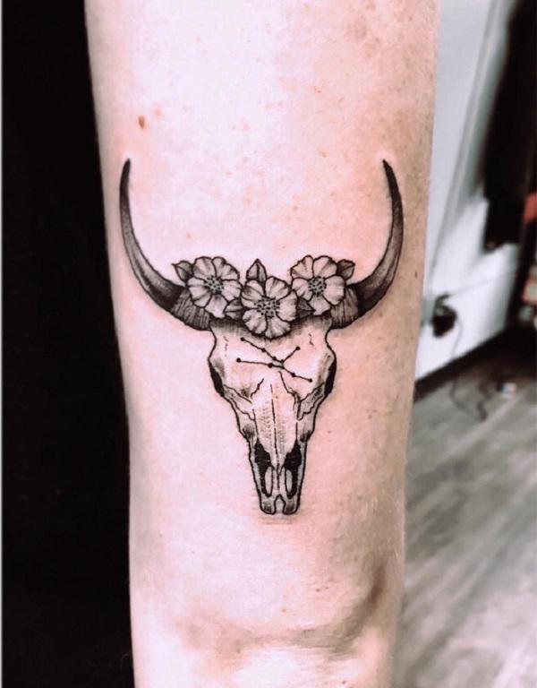 50+ Meaningful Bull Skull Tattoo Designs