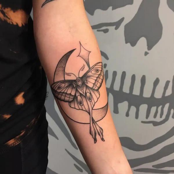 Moth Tattoo Meanings: Unveiling the Symbolism Behind the Designs
