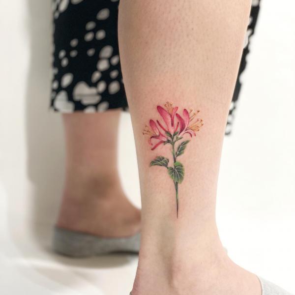 Honeysuckle Tattoos: Symbolism and Design Inspiration