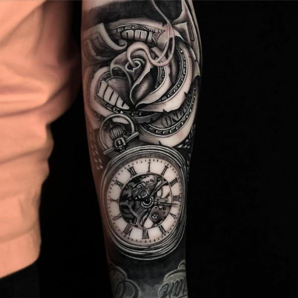 30 Striking Money Rose Tattoo Designs