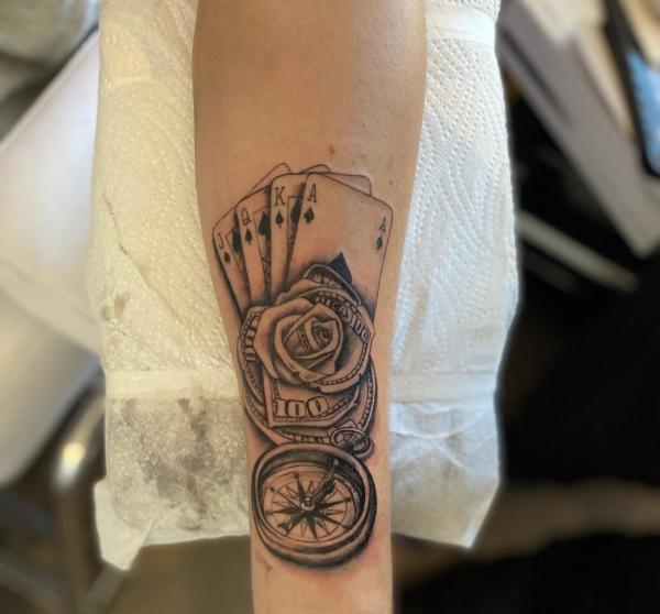30 Striking Money Rose Tattoo Designs