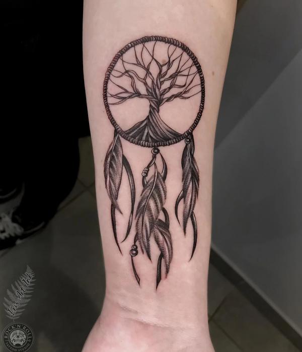 90 Dreamcatcher Tattoo Designs for Women