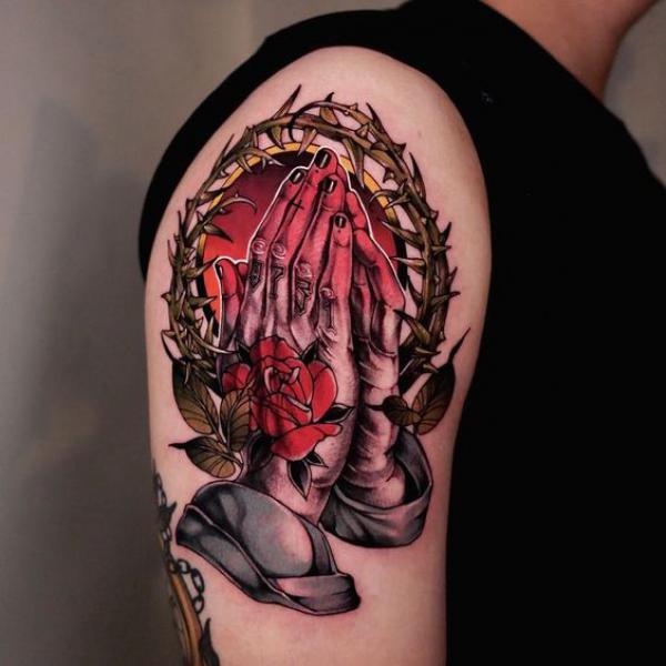 Traditional Rose Tattoos: A Timeless Symbol Inked in Skin