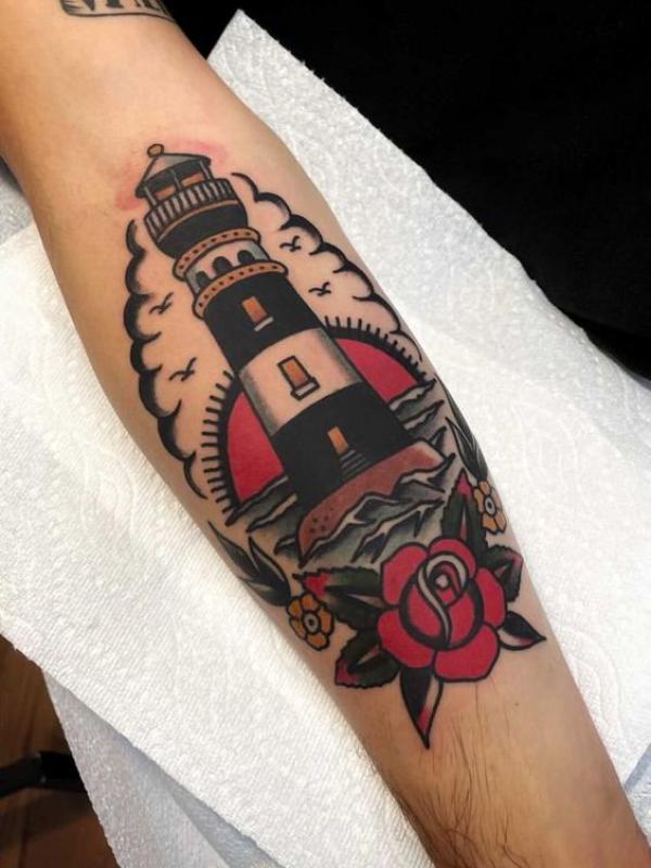 Traditional Rose Tattoos: A Timeless Symbol Inked in Skin