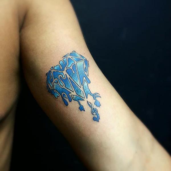 60 Inspiring Diamond Tattoo Designs and Their Meanings