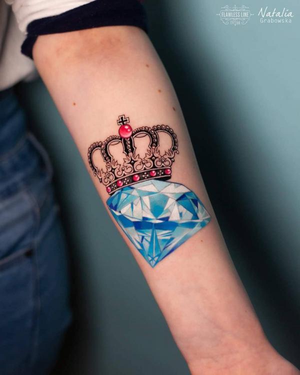 60 Inspiring Diamond Tattoo Designs and Their Meanings