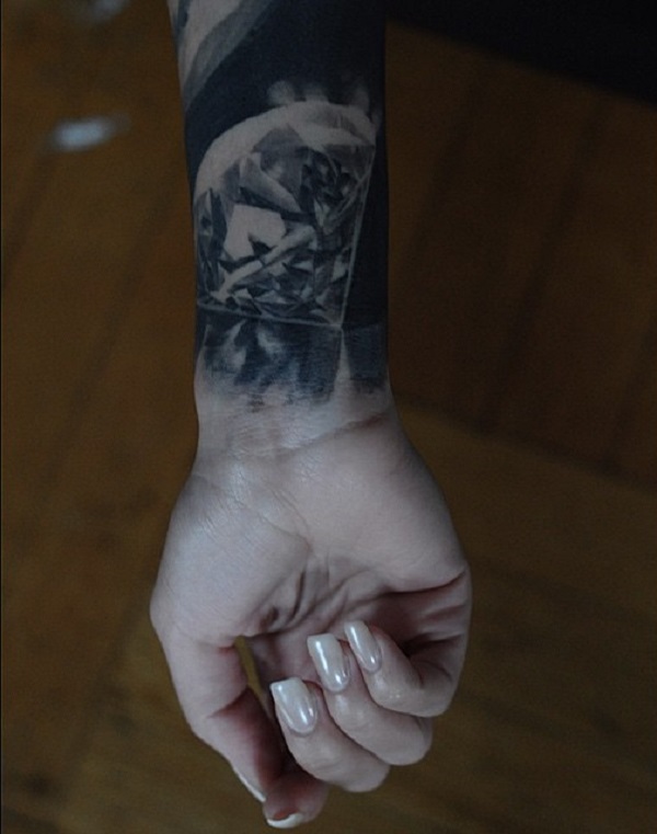 60 Inspiring Diamond Tattoo Designs and Their Meanings