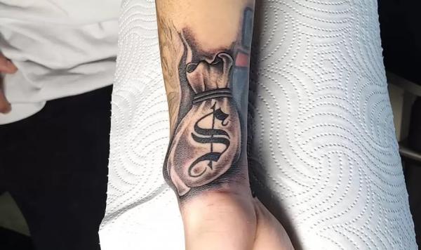 Money Bag Tattoos: Wealth, Ambition, and Artistry
