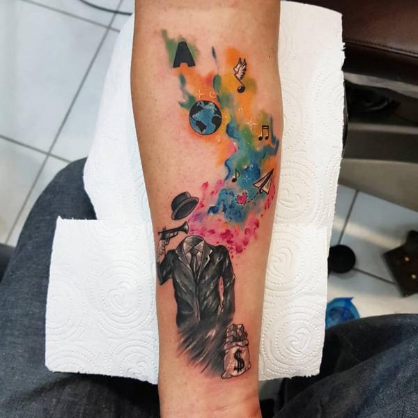 Money Bag Tattoos: Wealth, Ambition, and Artistry