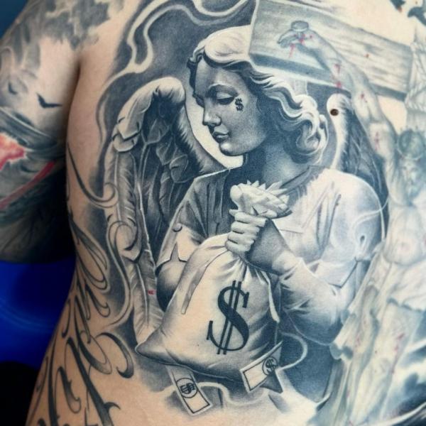 Money Bag Tattoos: Wealth, Ambition, and Artistry