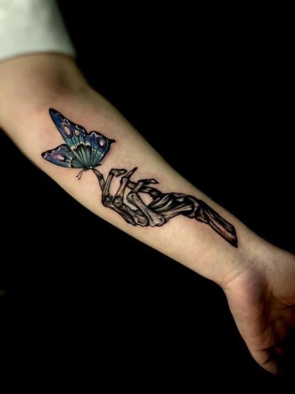 60 Skeleton Hand Tattoo Ideas with Meaning