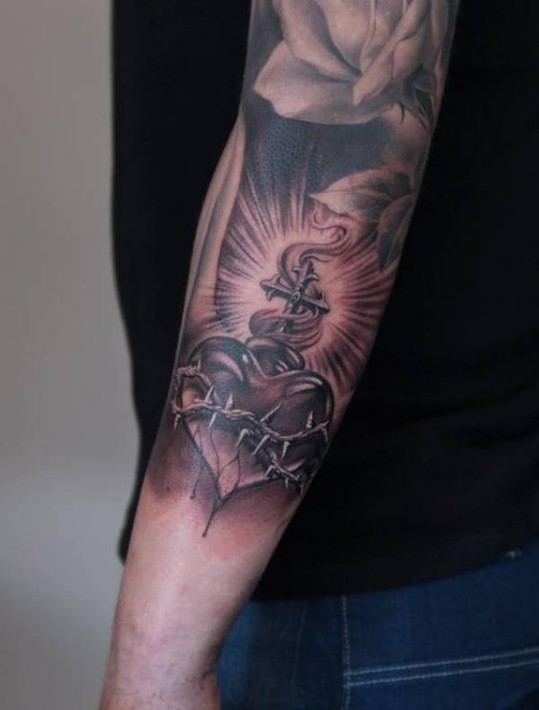 Barbed Wire Heart Tattoo: The Meaning and Designs