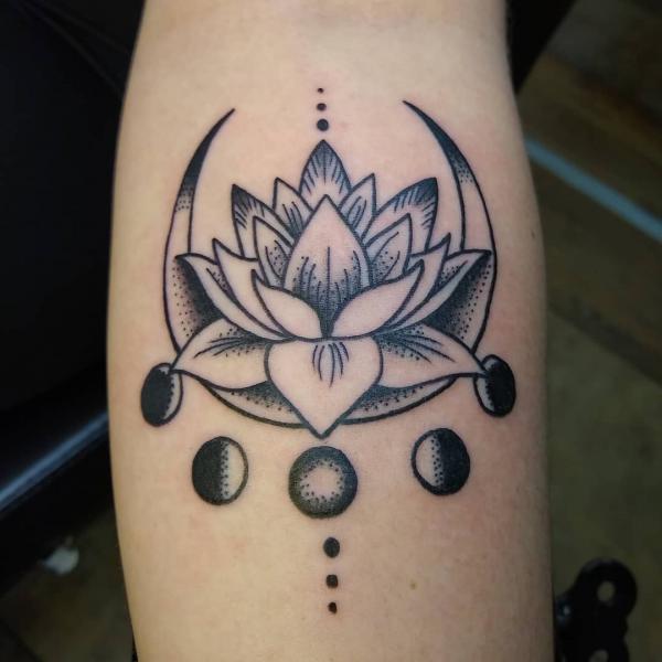 125 Elegant Lotus Tattoo Designs with Meaning