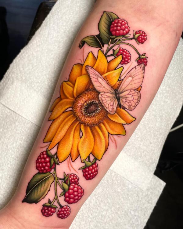 180 Inspirational Sunflower Tattoos with Meaning