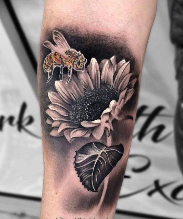 180 Inspirational Sunflower Tattoos with Meaning