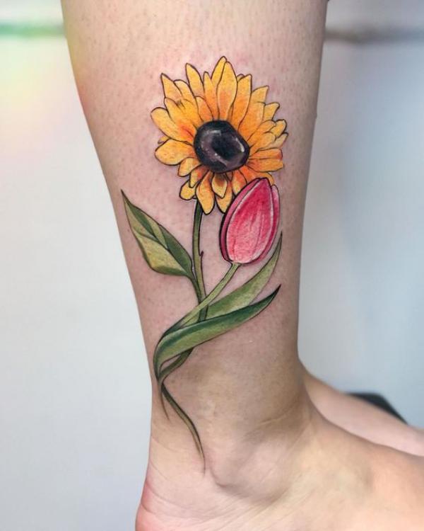 180 Inspirational Sunflower Tattoos with Meaning