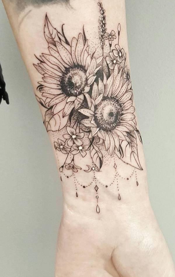 180 Inspirational Sunflower Tattoos with Meaning