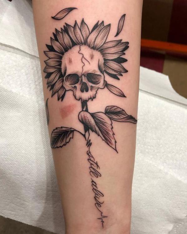 180 Inspirational Sunflower Tattoos with Meaning