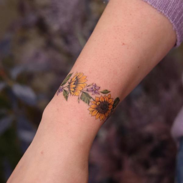 180 Inspirational Sunflower Tattoos with Meaning