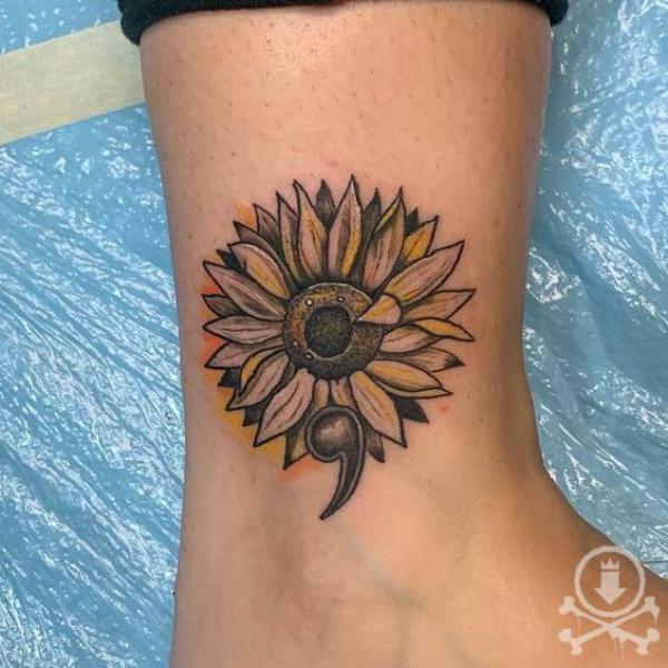 180 Inspirational Sunflower Tattoos with Meaning