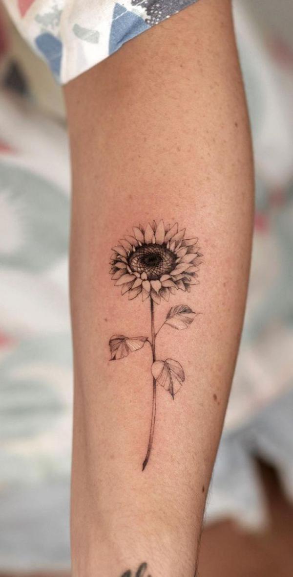 180 Inspirational Sunflower Tattoos with Meaning