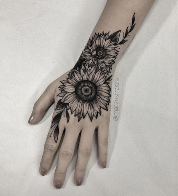 180 Inspirational Sunflower Tattoos with Meaning