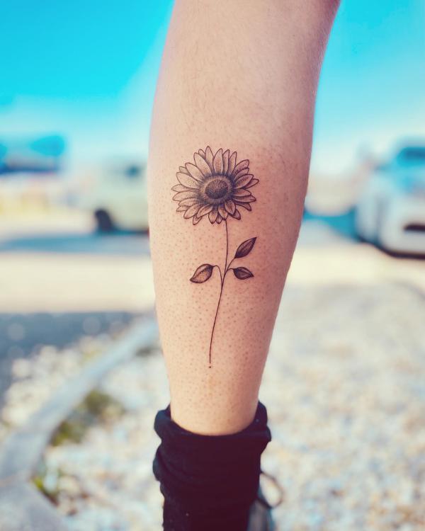 180 Inspirational Sunflower Tattoos with Meaning