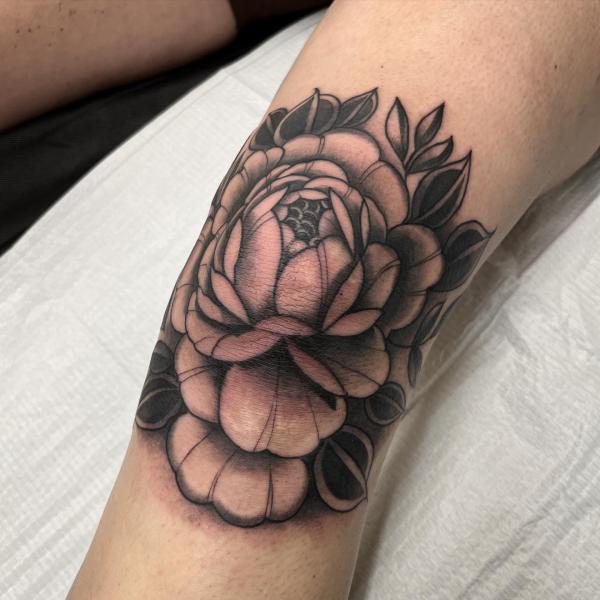 85 Knee Tattoo: Designs and Styles
