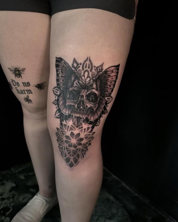 85 Knee Tattoo: Designs and Styles