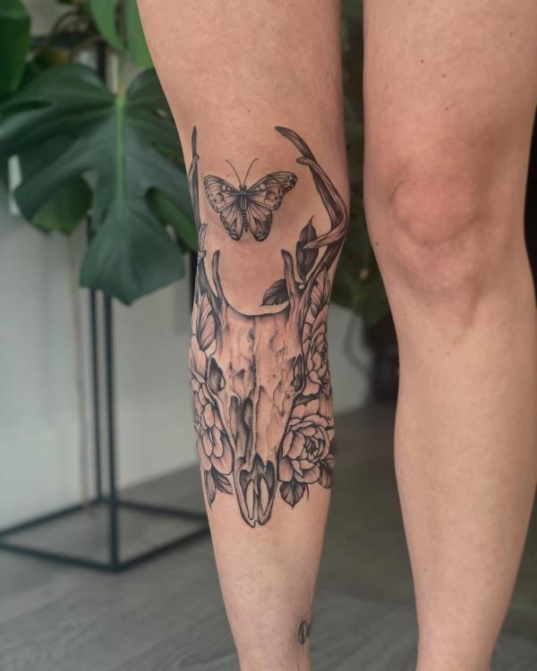85 Knee Tattoo: Designs and Styles