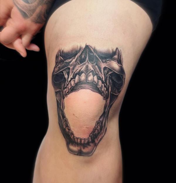 85 Knee Tattoo: Designs and Styles