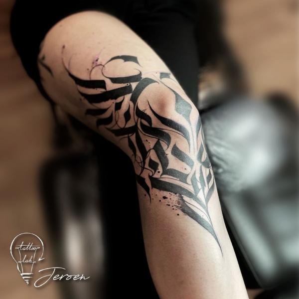 85 Knee Tattoo: Designs and Styles