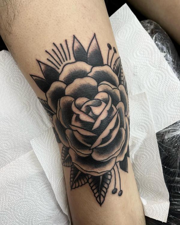 85 Knee Tattoo: Designs and Styles