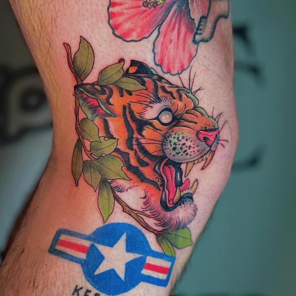 85 Knee Tattoo: Designs and Styles