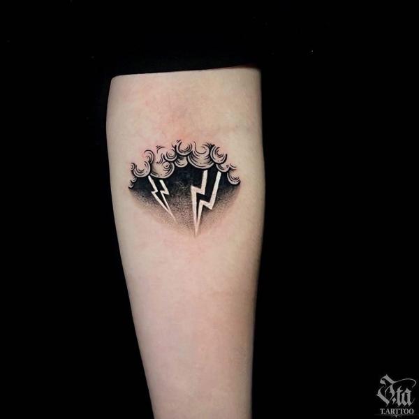 Lightning Bolt Tattoo: Meaning and Designs
