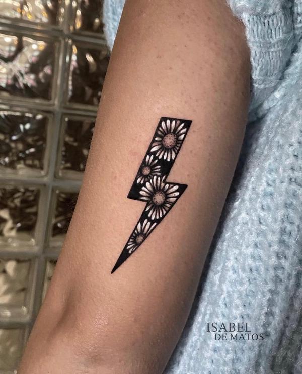 Lightning Bolt Tattoo: Meaning and Designs
