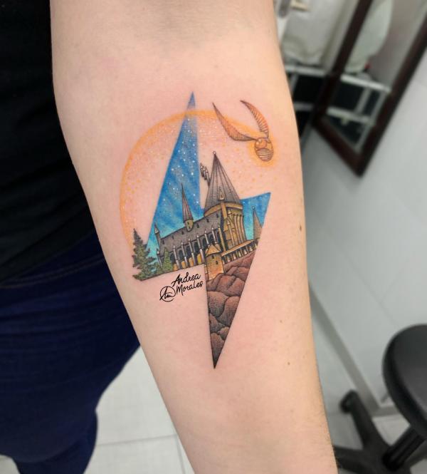 Lightning Bolt Tattoo: Meaning and Designs