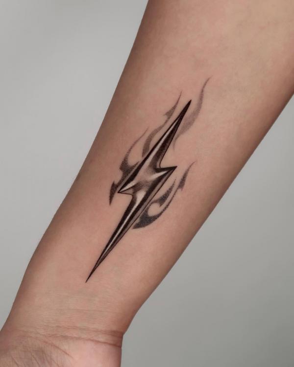 Lightning Bolt Tattoo: Meaning and Designs
