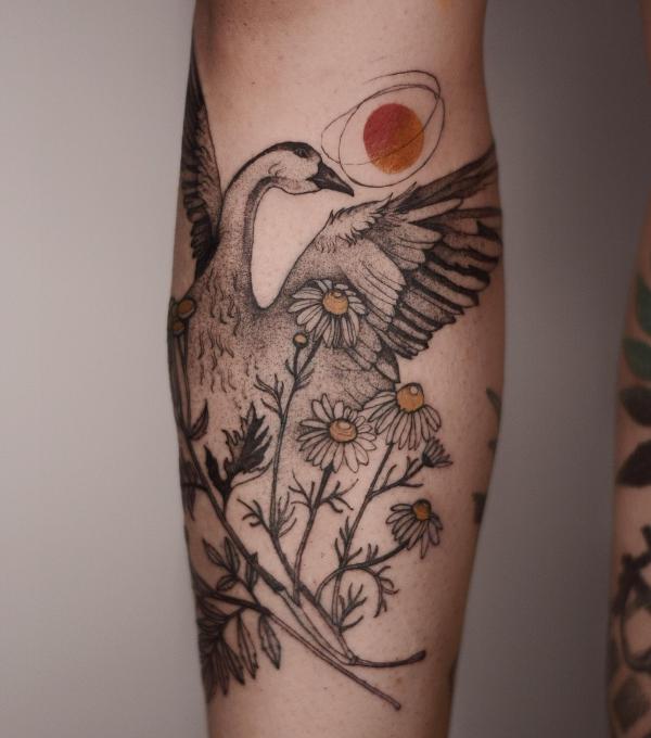 120 Daisy Tattoo Designs with Meanings