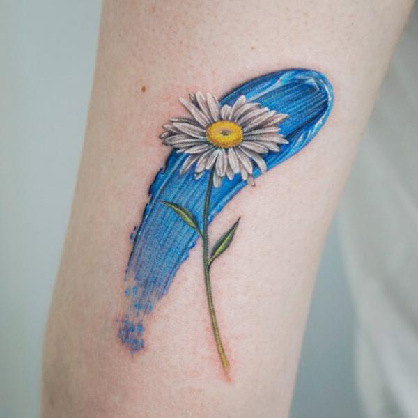 120 Daisy Tattoo Designs with Meanings