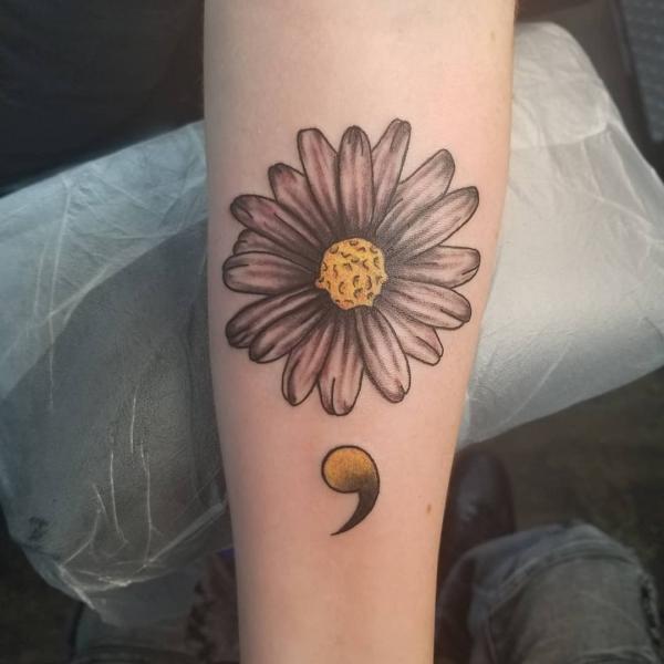 120 Daisy Tattoo Designs with Meanings