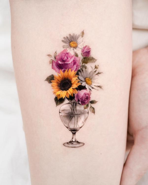 120 Daisy Tattoo Designs with Meanings