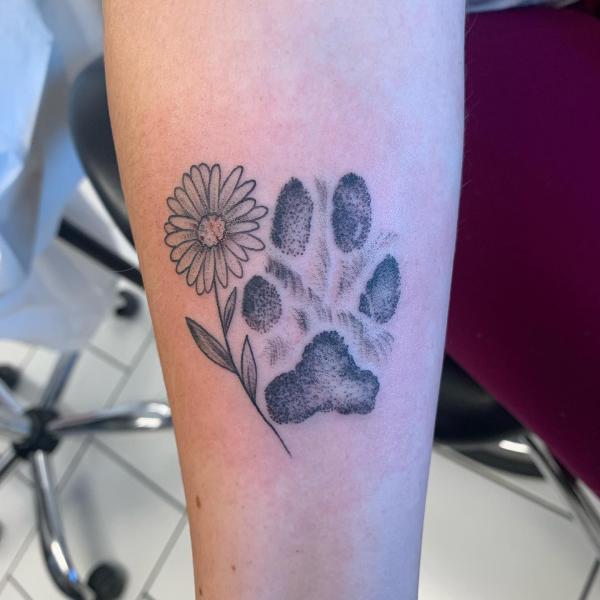 120 Daisy Tattoo Designs with Meanings