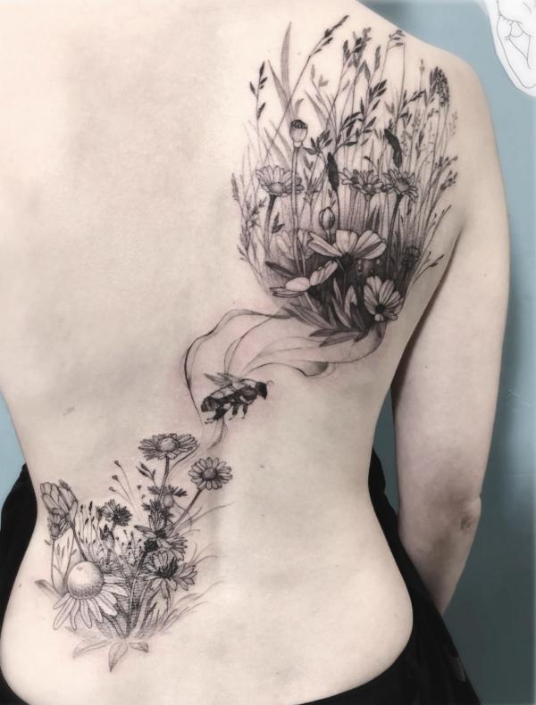 120 Daisy Tattoo Designs with Meanings