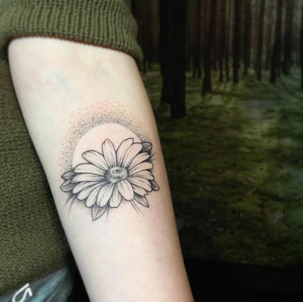 120 Daisy Tattoo Designs with Meanings